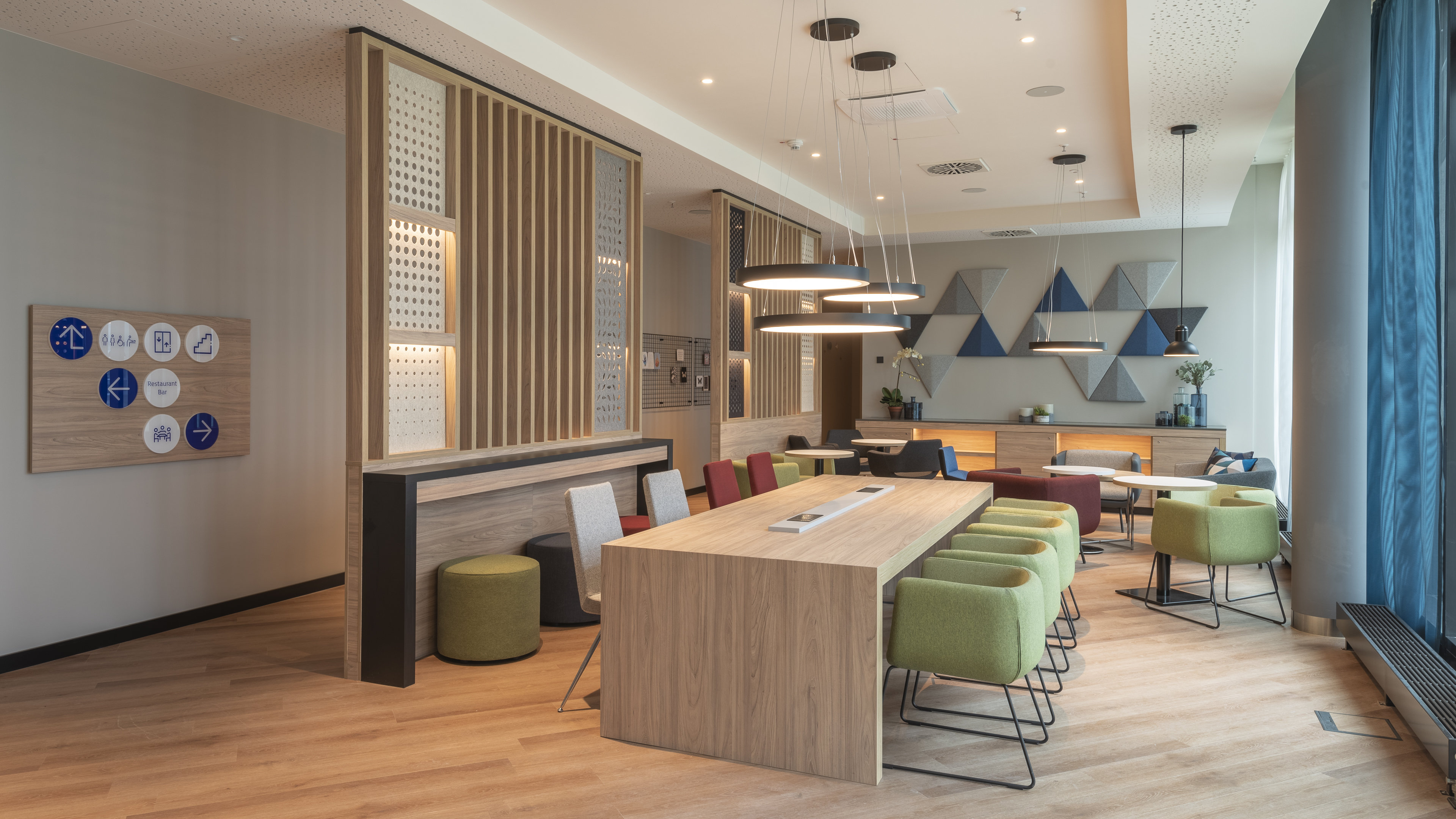 holiday inn express dusseldorf hauptbahnhof