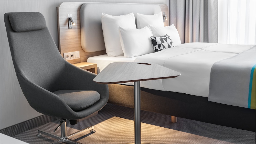 holiday inn express dusseldorf hauptbahnhof