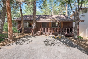 Granny's Love Shack,,3 star