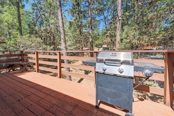 Granny's Love Shack,,3 star