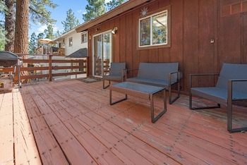 Granny's Love Shack,,3 star