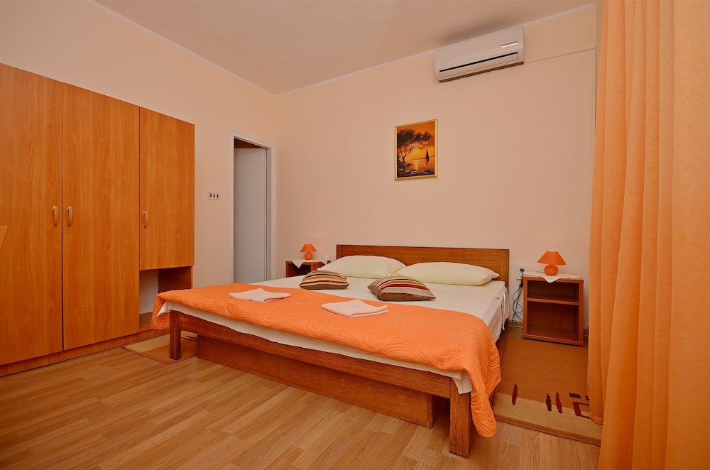 apartment and room ivica