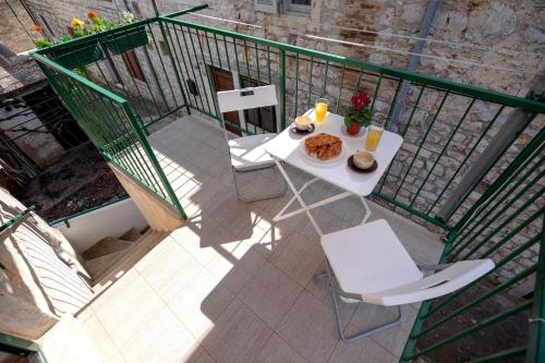apartments lotti