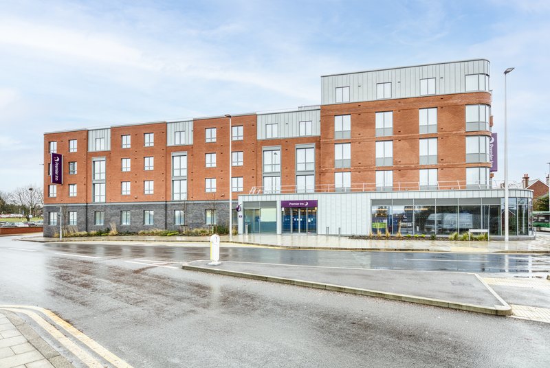 premier inn wokingham town centre hotel