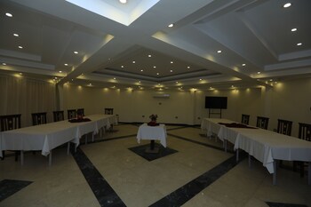 monte cairo serviced apartment