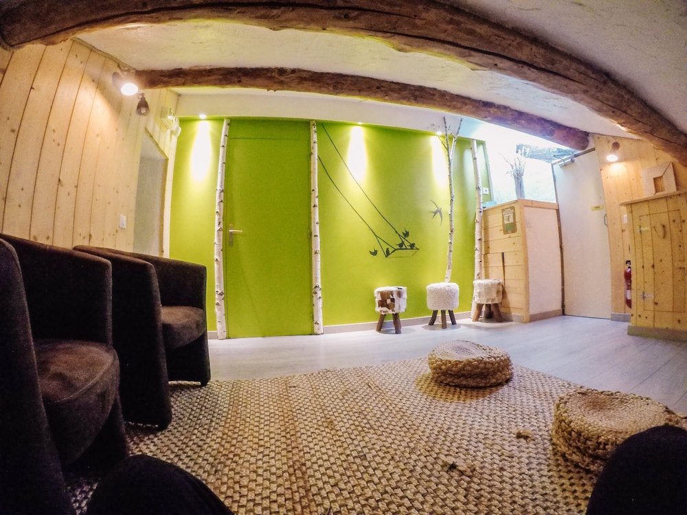 le relais des merveilles hostel