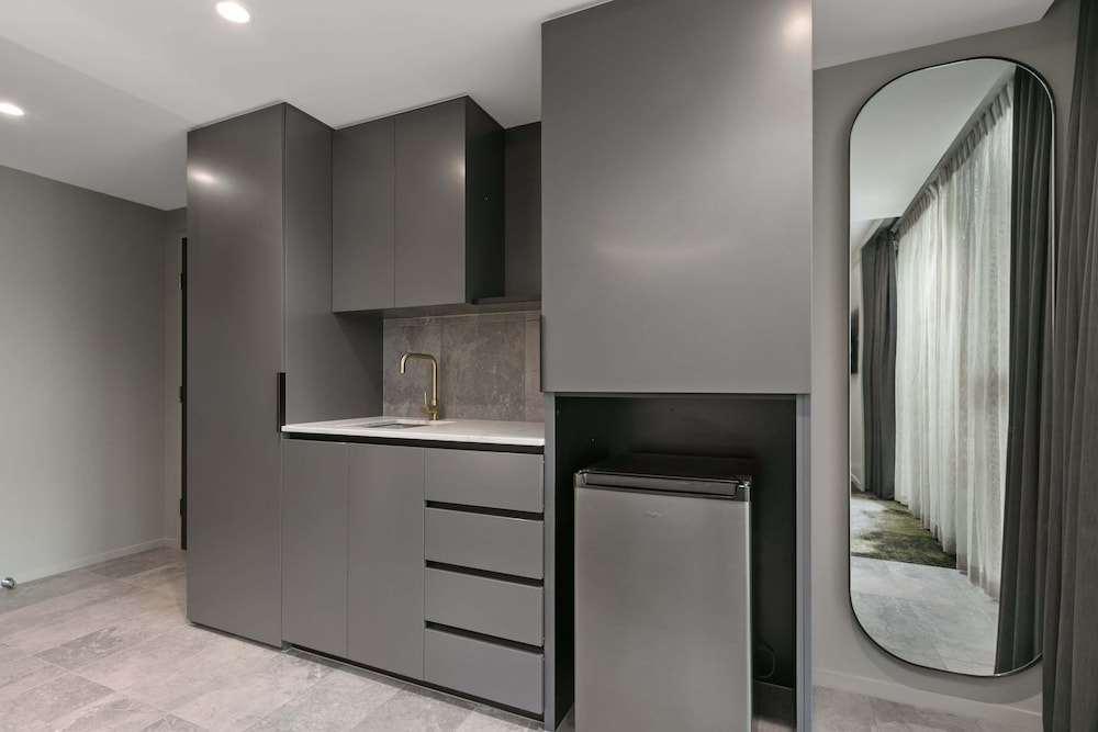 melbourne city apartment hotel