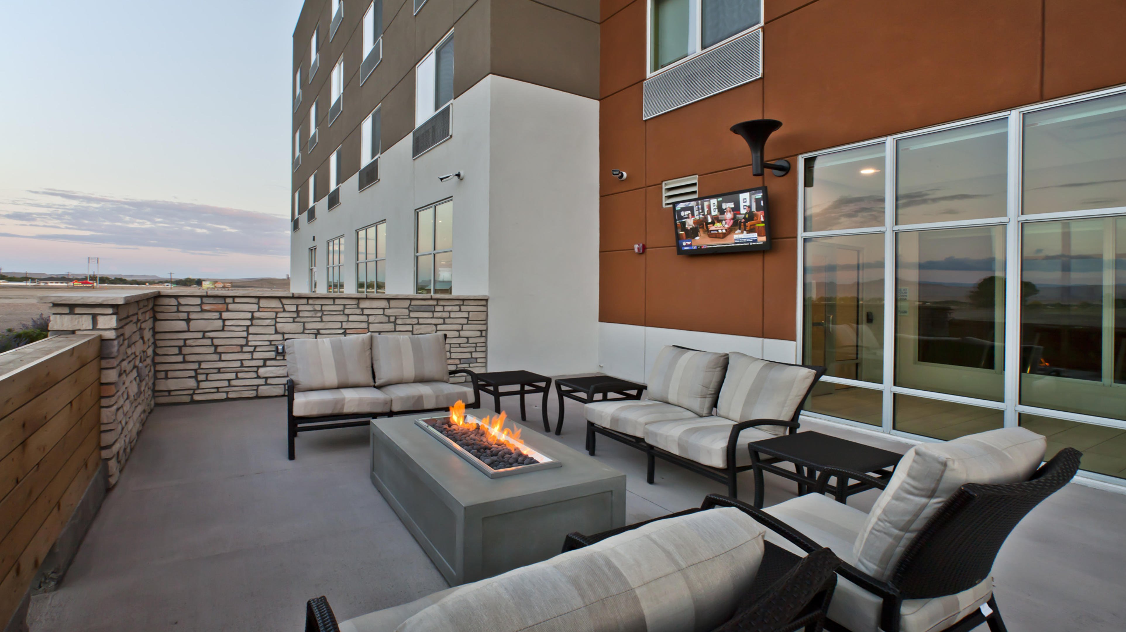 holiday inn express and suites green river an ihg hotel