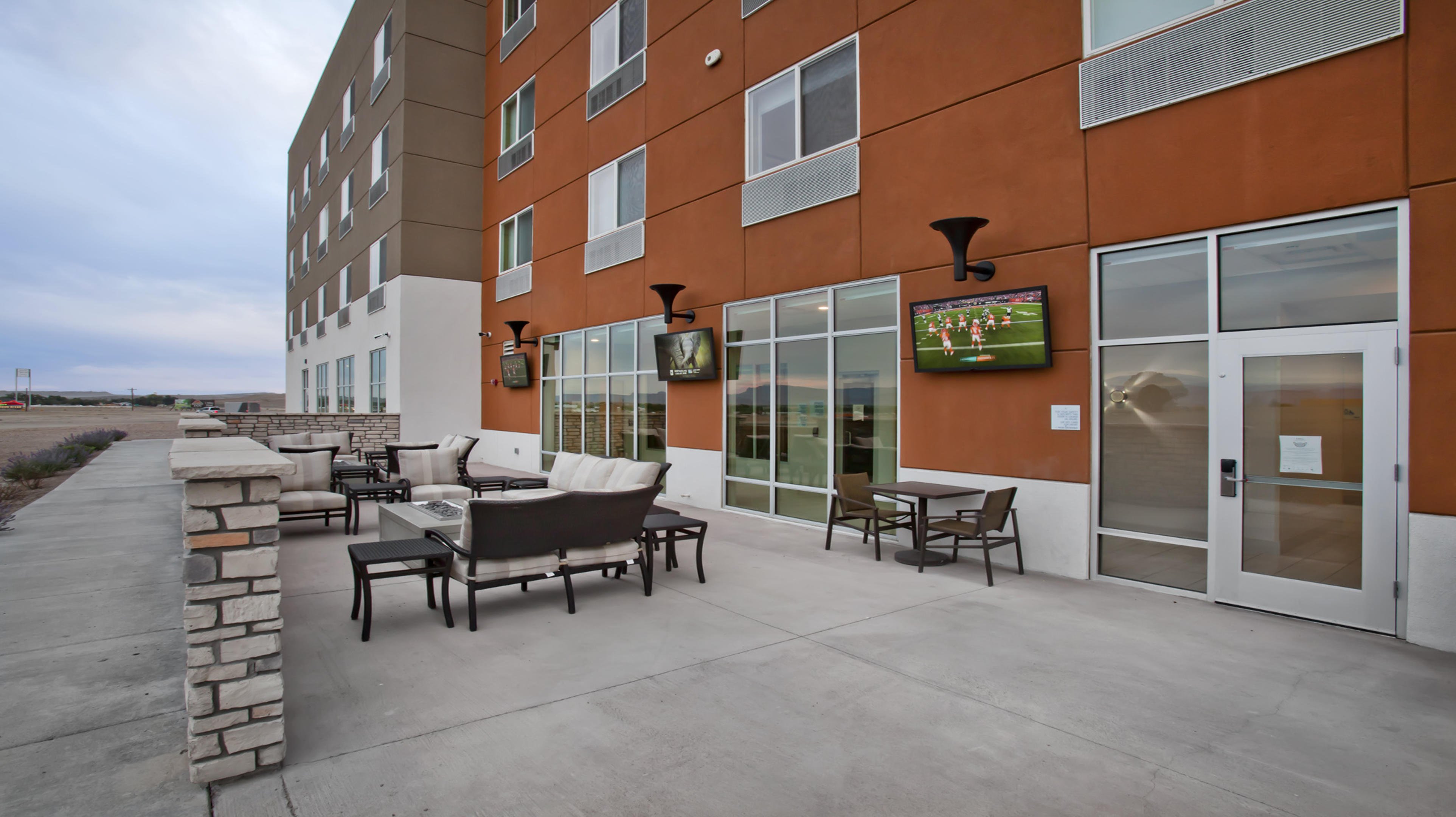 holiday inn express and suites green river an ihg hotel