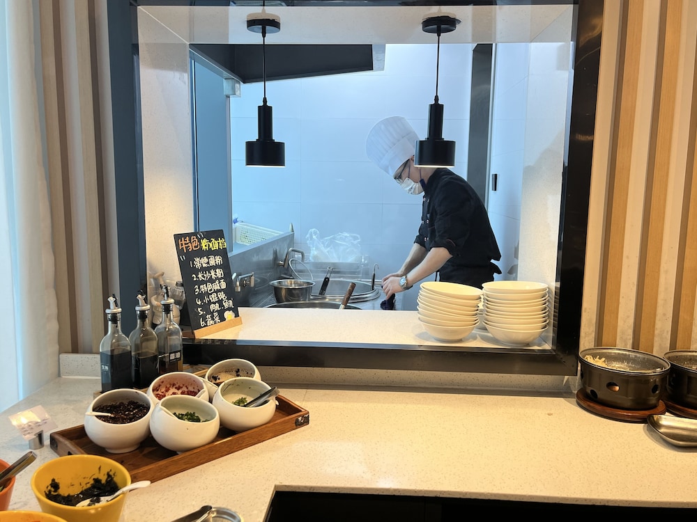 holiday inn express changsha wuyi plaza