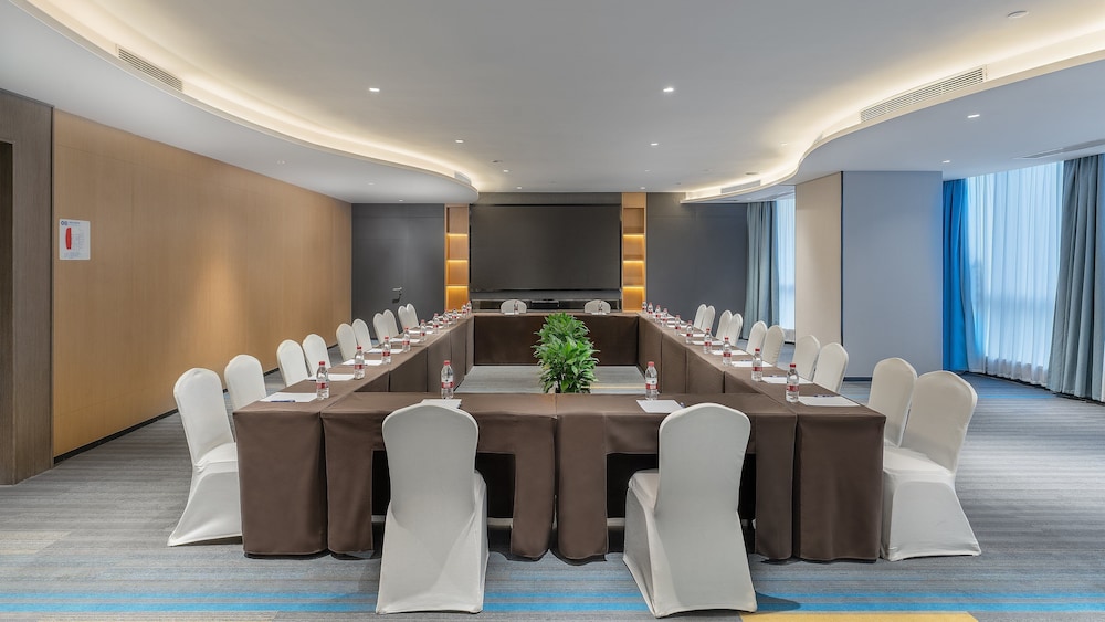 holiday inn express changsha wuyi plaza