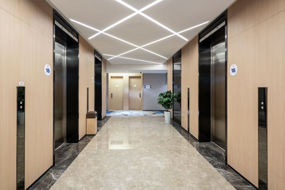 holiday inn express changsha wuyi plaza