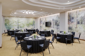 hyatt place lax century blvd