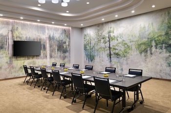 hyatt place lax century blvd