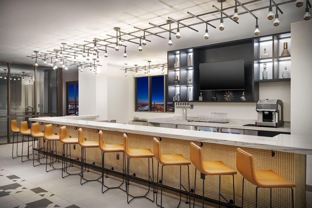 hyatt place lax century blvd