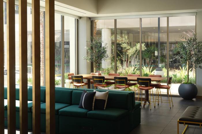 hyatt place lax century blvd