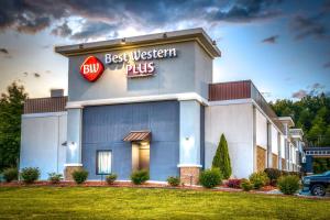 Best Western Plus Yadkin Valley Inn & Suites,Yadkin>>Jonesville,3 star