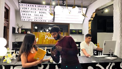 whoopers boutique resort jibhi