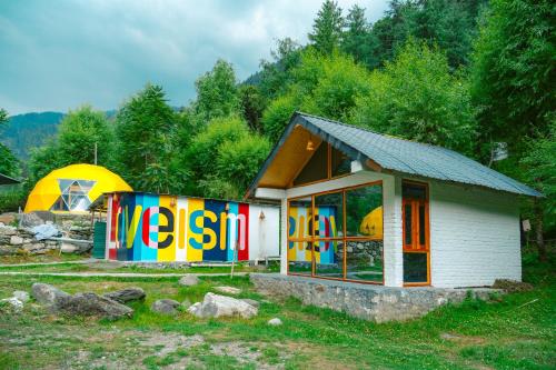 whoopers boutique resort jibhi