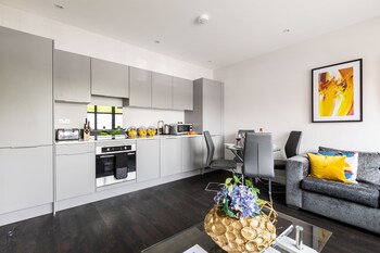 home ly watford premier apartments