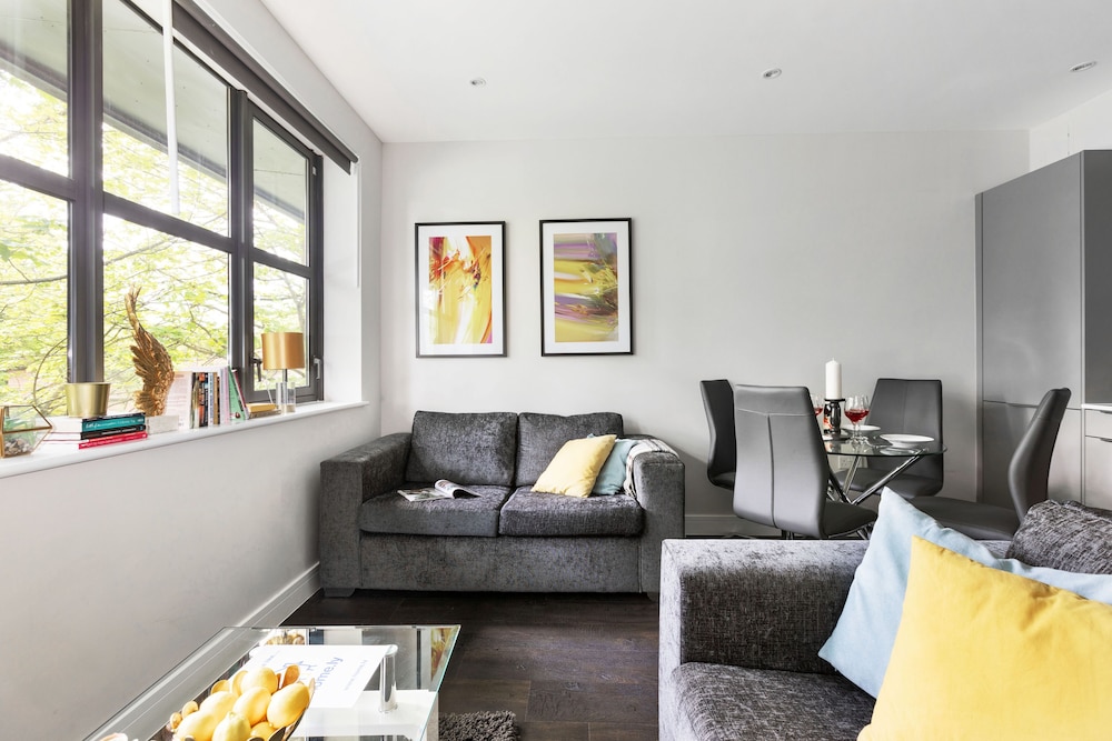 home ly watford premier apartments