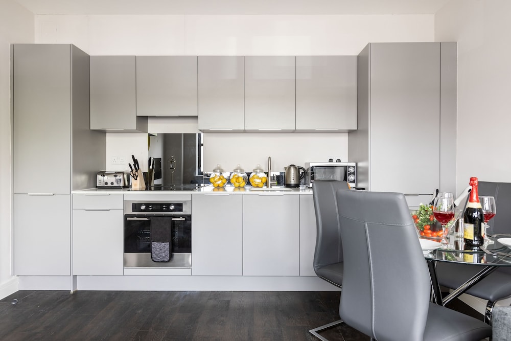 home ly watford premier apartments