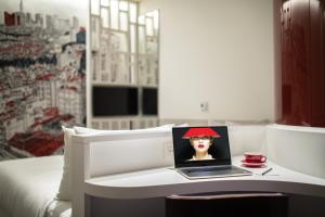 wink hotel saigon centre