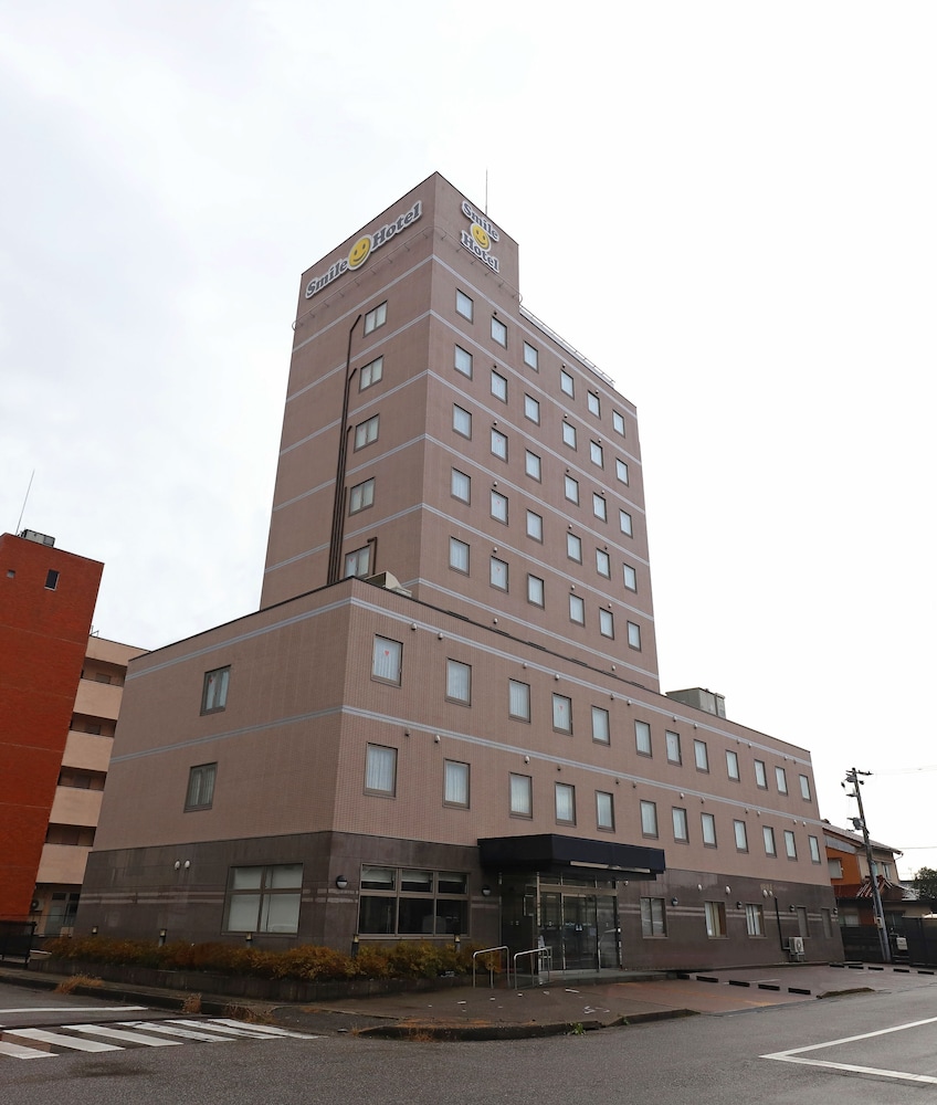 smile hotel takaoka ekimae