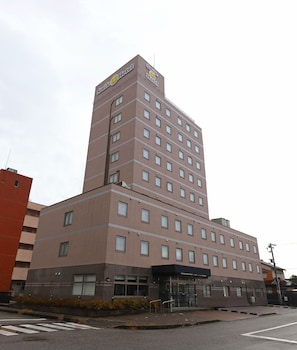 smile hotel takaoka ekimae