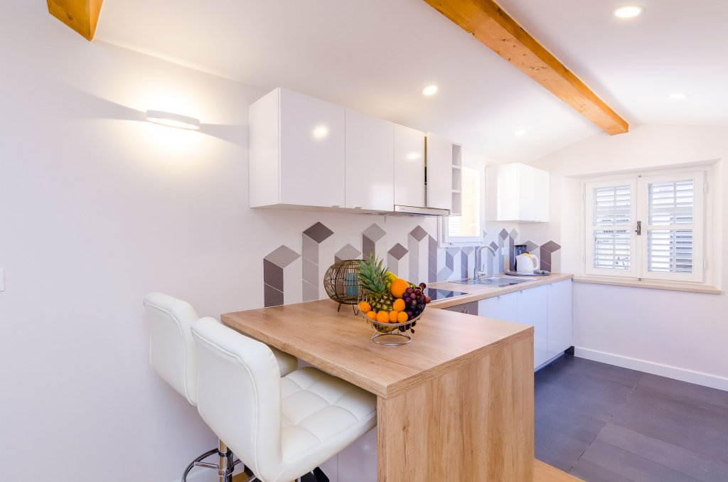 leonarda baroque house old town