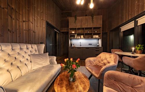 seljalandsfoss horizons