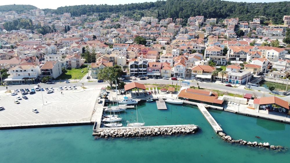 canale hotel and suites