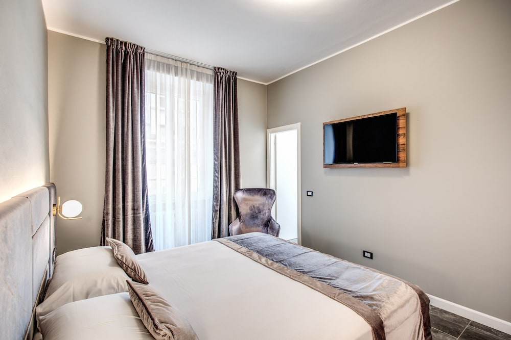 apollo boutique hotel