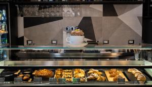 apollo boutique hotel