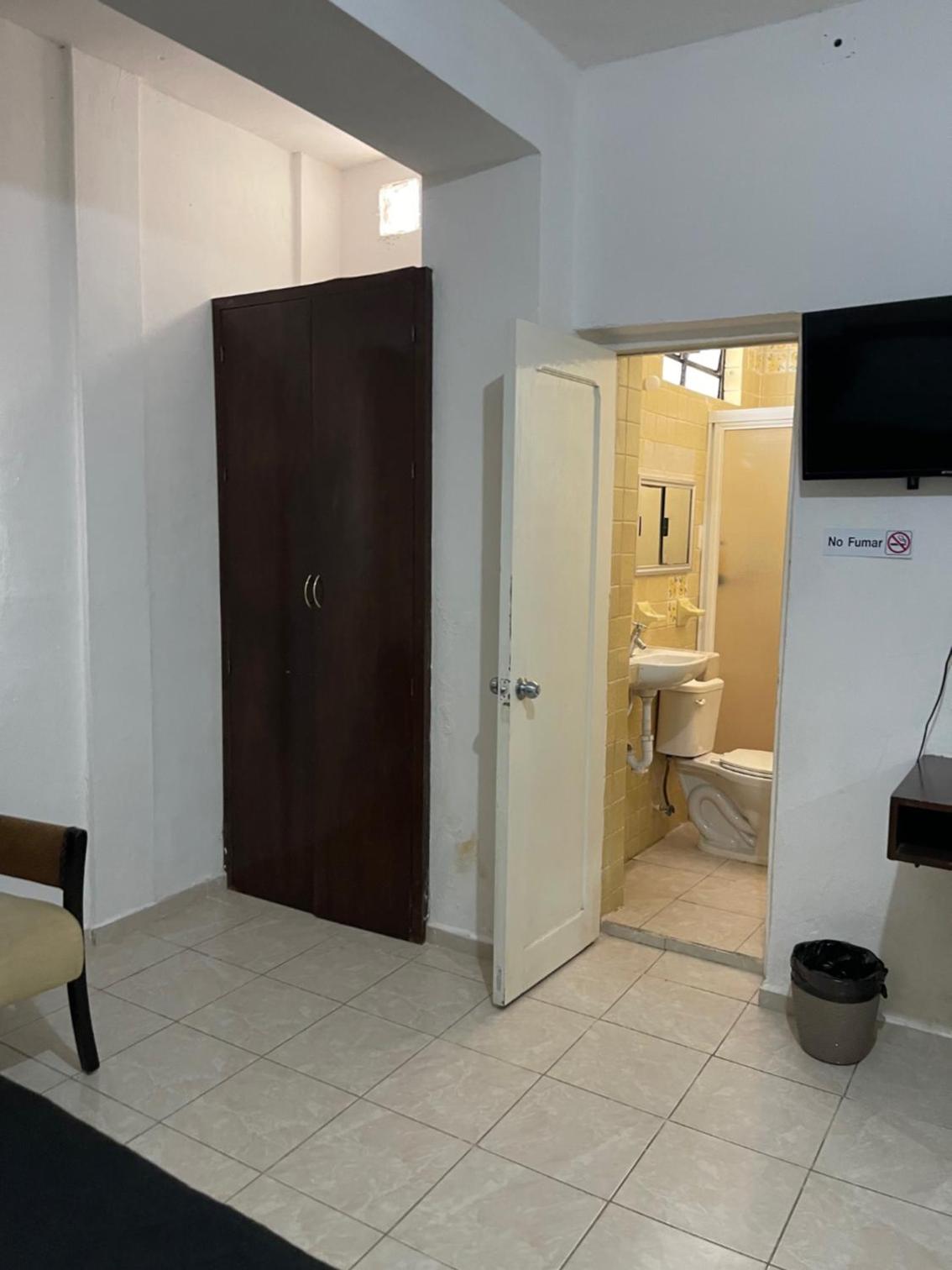 hotel cupules