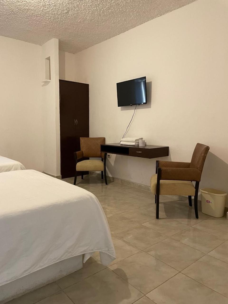 hotel cupules