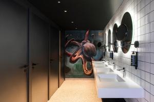 joandjoe paris nation hostel