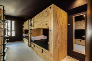 joandjoe paris nation hostel