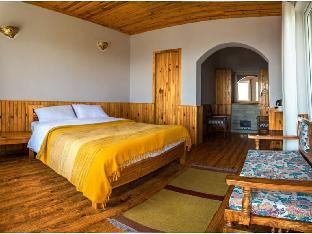 Vita Kasar Rainbow Yoga Retreat Binsar,Binsar Road, Kasar Devi, Mat,2 star