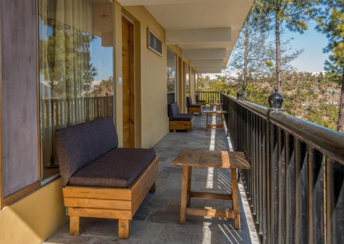 vita kasar rainbow yoga retreat binsar
