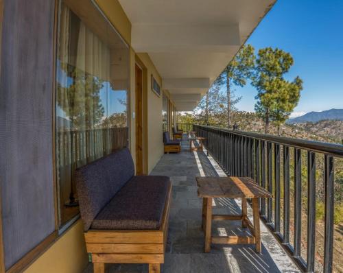 vita kasar rainbow yoga retreat binsar