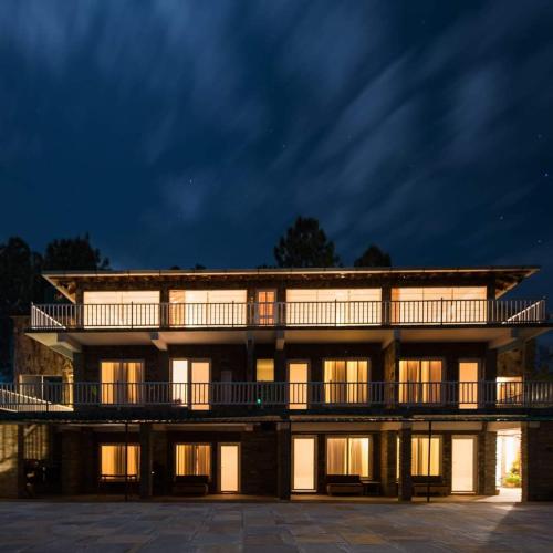 vita kasar rainbow yoga retreat binsar