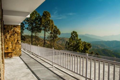 vita kasar rainbow yoga retreat binsar