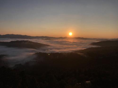 vita kasar rainbow yoga retreat binsar