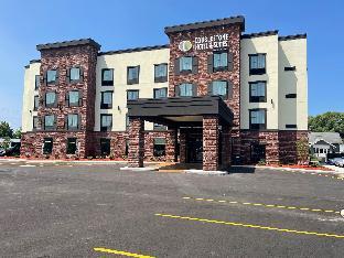 cobblestone hotel and suites little chute