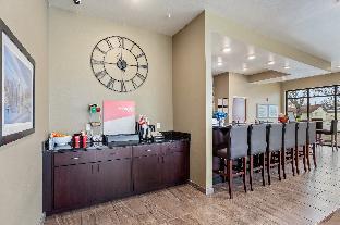 cobblestone hotel and suites little chute