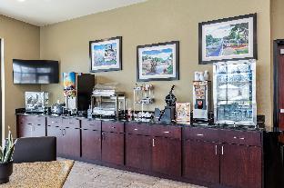 cobblestone hotel and suites little chute