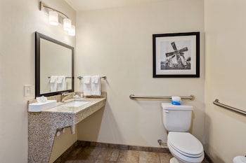 cobblestone hotel and suites little chute
