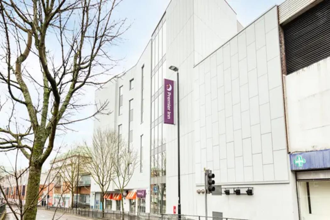 premier inn london sutton