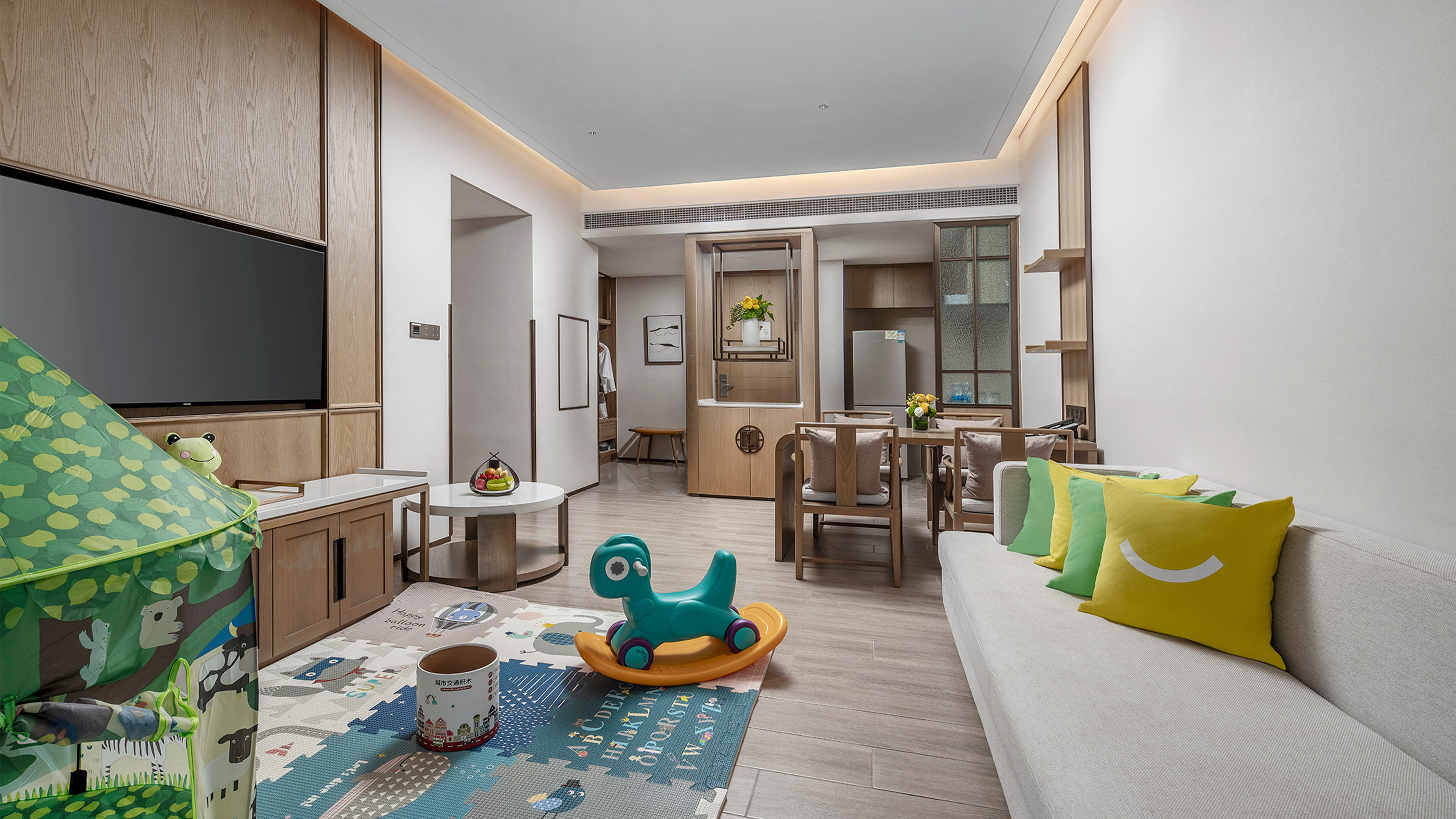 holiday inn and suites sanya yalong bay